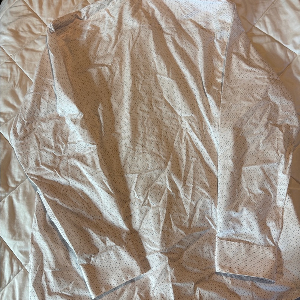 Calvin Klein White Dress Shirt for Elegant Occasions - Picture 3 of 4